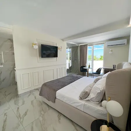 Anama Camere & Suite Лучера