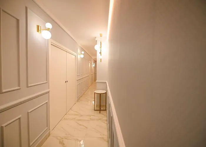 Anama B&B لوتشرا